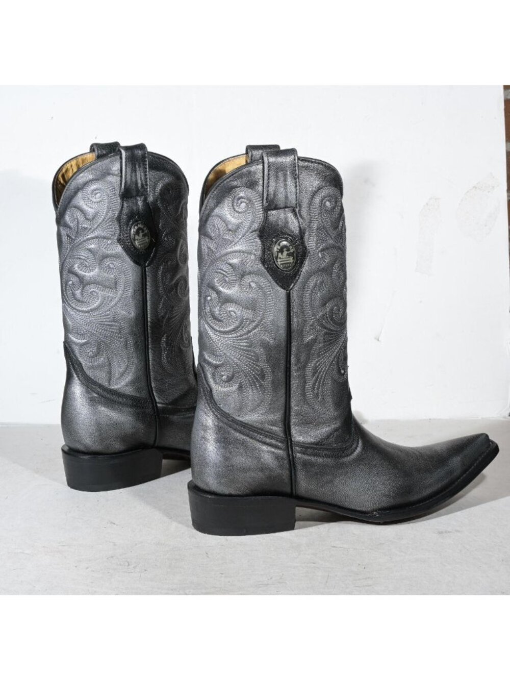 Vintage Silver Leather Western Cowboy Boots Deadstock Embroidered Burnished 9.5 - Picture 3 of 7